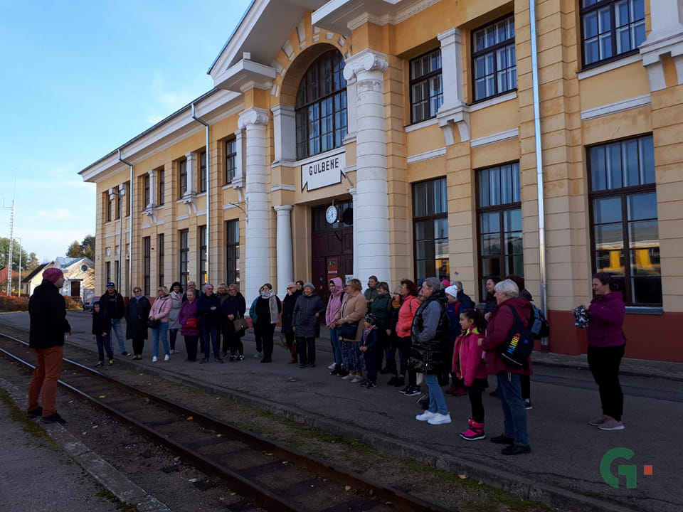 Group of tourists. Gulbene Station